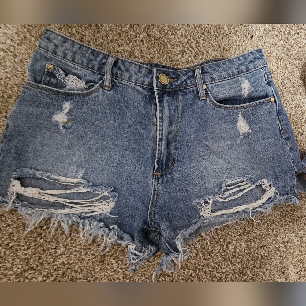 High rise cutoff shorts